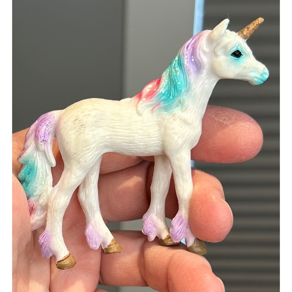 Mythical‎ White Unicorn Figurine Glitter Pastel Mane Tail Fantasy Toy